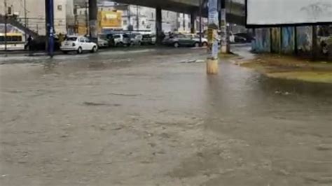 V Deo Chuva Forte Alaga Vias E Motoristas Enfrentam Transtornos Em