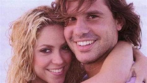 3 canciones que Shakira le dedicó a su expareja Antonio de la Rúa Sonica