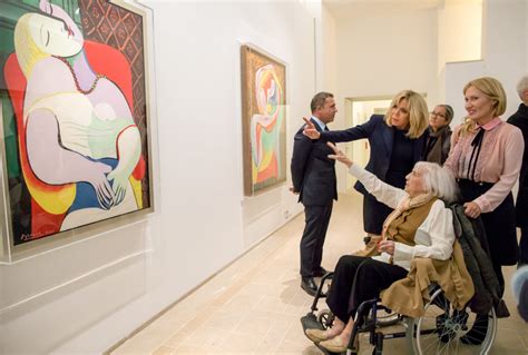 Photo La Première Dame Brigitte Macron Maya Widmaier Picasso fille