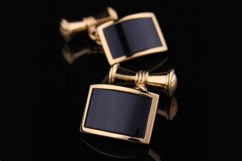 Personalized Cufflinks For Men - The Perfect Gift For Him