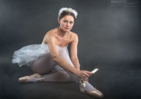 Gelenkige Ballerina Spielt Mit Neuem Dildo Telegraph