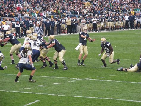 IMG 0964 Notre Dame S Jimmy Clausen Passes For Touchdown Martin