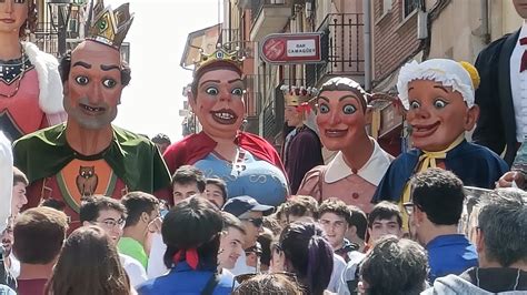 Ball Dels Gegants Bojos De Solsona YouTube