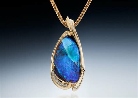 Boulder Opal Pendant | Skylight Jewelers