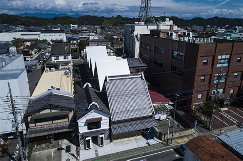 Tezuka Architects Zig Zag Office Building Creates Lace Like Fa Ade