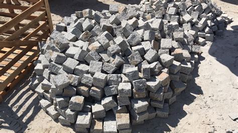 Natural Stone Granite Supplier Cobble Stone Longtops