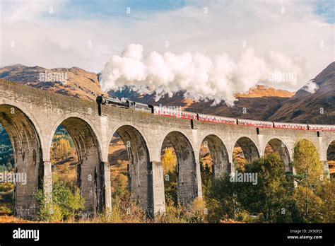 World Famous Harry Potter filming location; The Jacobite Steam Engine ...