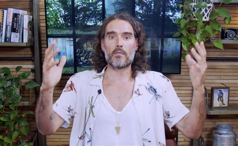 Descubra o Escândalo Sexual do Ator e Influencer Russell Brand