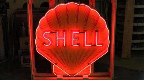 Shell Neon Sign SSN at The Road Art Auction 2015 as S41 - Mecum Auctions