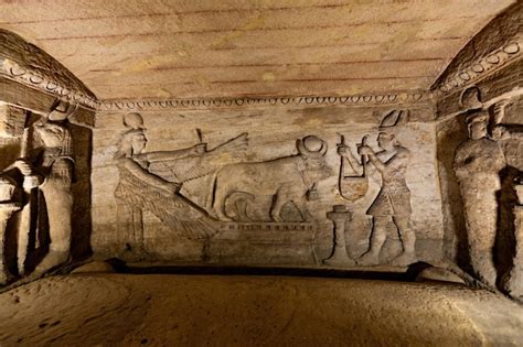 Premium Photo | Inside view in the ancient catacombs of kom el shoqafa ...