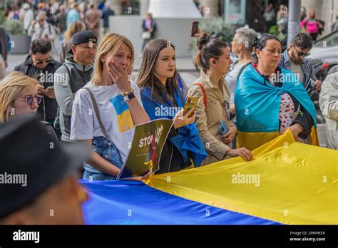 Barcelona Barcelona España 13th de abril de 2023 Decenas de