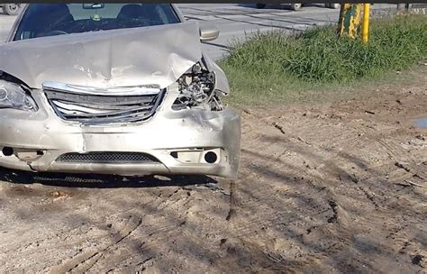 Accidentes Viales Dejan Caos Vehicular Y Da Os Materiales