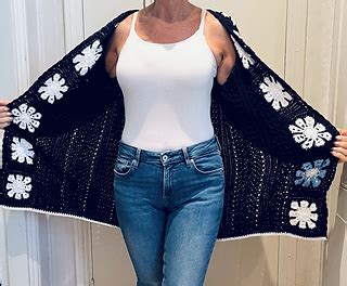 Ravelry Snowflake Cardigan Pattern By Crojennifer