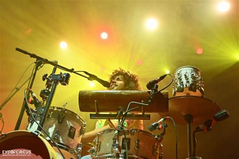 PHOTOS Xavier Rudd Bobby Alu Le Bikini