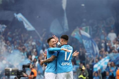 Qué necesita Napoli para ser campeón de la Serie A de Italia y alzar el