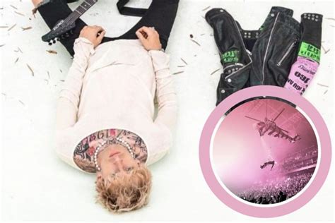 Machine Gun Kelly Lanza La Versi N Delux De Mainstream Sellout Life In Pink