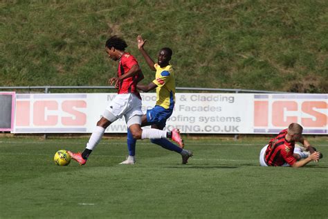 Lewes Enfield Town Pitching In Isthmian League Premier Flickr