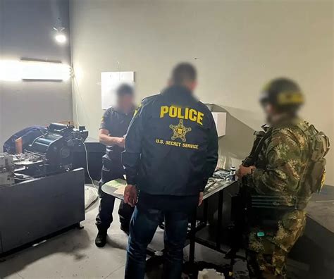 Ej Rcito Y Departamento De Seguridad De Ee Uu Capturan A Falsificador