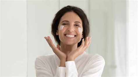 Mit UV Schutz 4 günstige Anti Aging Cremes wirken wie Luxusprodukte