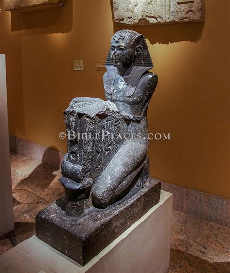 Egypt Statue Of Kneeling Seti I Black Granite 19th Dynasty