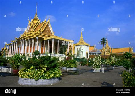 Cambodia Wat Preah Keo Morokot Silver Pagoda Temple Of The Emerald