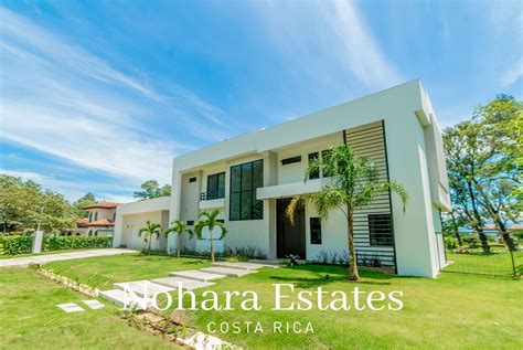 Luxury Modern House at Los Reyes - Nohara Estates | Luxury Properties ...