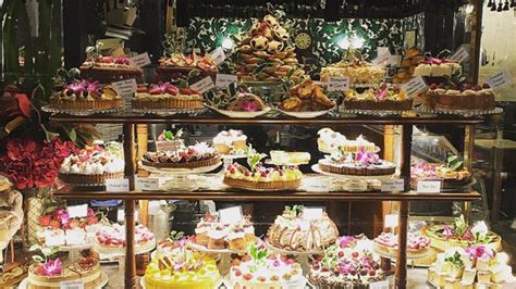 melbournes hopetoun tea rooms   spectacular cake window