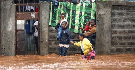 Las Inundaciones Inundan Kenia Matan Al Menos A 32 Personas Y Desplazan A Miles