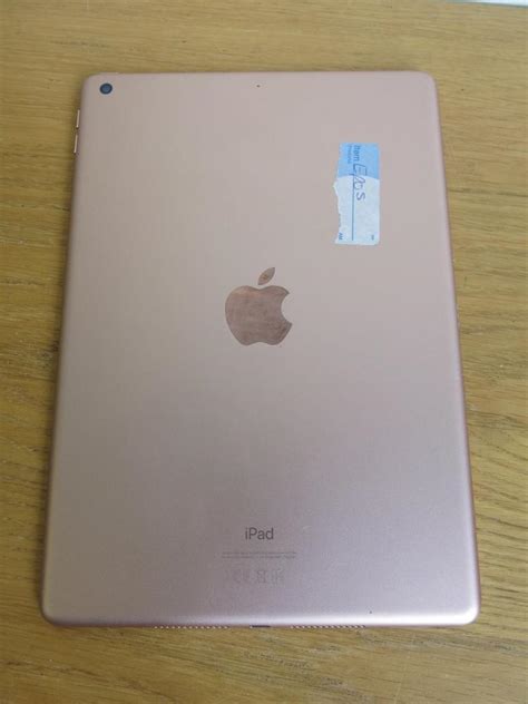 Apple Ipad 8th Generation Model A2270 32gb In White And Rose Gold