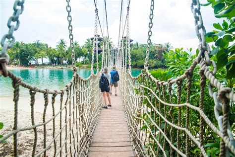 Una Hermosa Vista De La Isla De Sentosa En Singapur Foto Premium