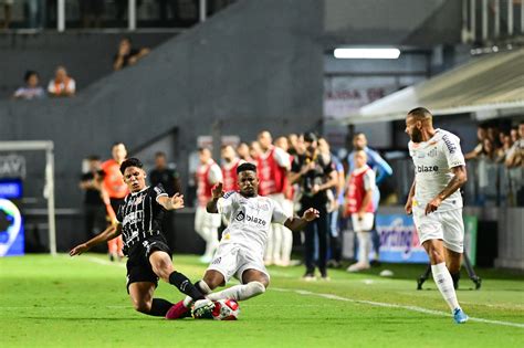 Corinthians e Santos marcam jogo treino para o período de data FIFA