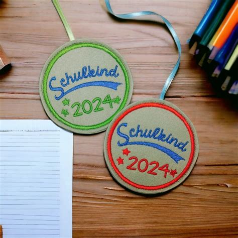 Stickdatei Schulkind Button Applikation Schulanfang