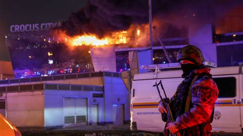 Moskau Sch Sse In Konzertsaal Tote Und Verletzte Noz