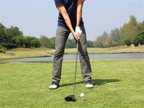 What Is A Strong Golf Grip & How Can It Impact Your Swing