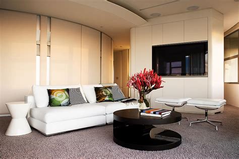 Modern Apartment Interior Design in Warm And Glamour Style - DigsDigs