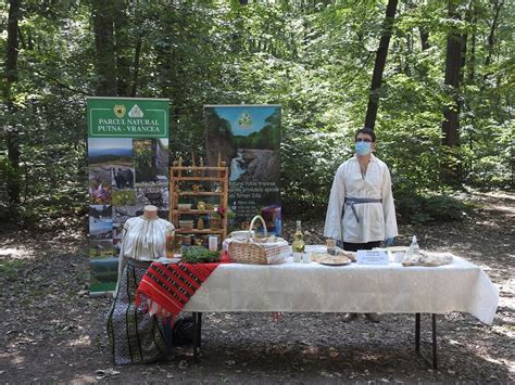 Administra Ia Parcului Natural Putna Cu Produse Tradi Ionale La