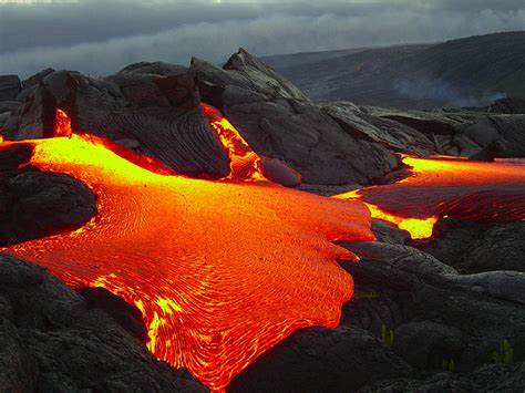 Round-The-World Volcano Tour - Hawai'i, Vanuatu, New Zealand, Java ...