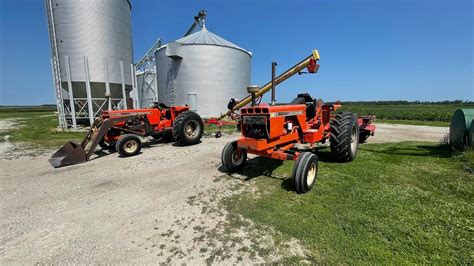 Allis Chalmers Mowing And Tedding Hay Youtube