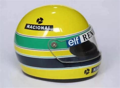 Miniatura Capacete Ayrton Senna Em Metal Escala Parcelamento