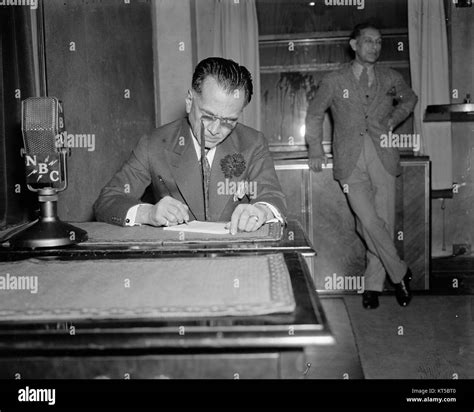 Manuel quezon hi-res stock photography and images - Alamy