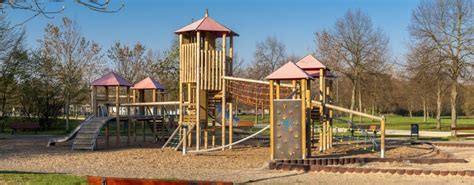 Guide To Buying Timber And Wooden Playground Equipment Image Playgrounds