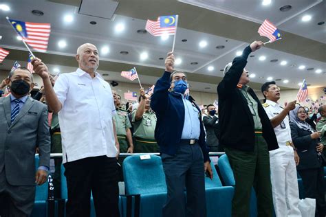 Pelancaran Kibar Jalur Gemilang Sempena Bulan Kebangsaan Peringkat