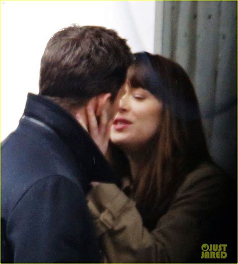 Dakota Johnson And Jamie Dornan Film Another Fifty Shades Darker Kissing Scene Photo 3597934