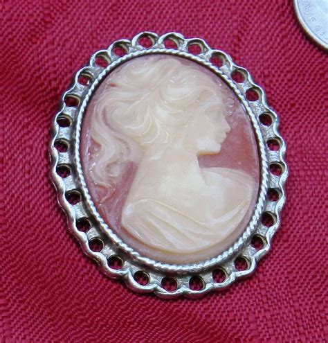 Vintage White on Pink Goldtone Cameo Pin/Brooch 2 by 1