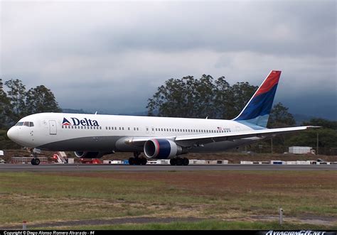 N Dz Delta Air Lines Boeing Aviacioncr Net