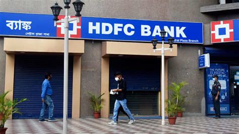 Hdfc Bank Q4 Results Net Profit Jumps Marginally To Rs 16 511 85 Crore