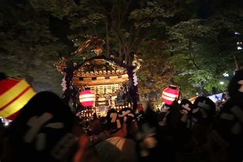 4年ぶりの神輿渡御！「くらやみ祭」の夜を賑わせる大太鼓と8基のお神輿｜株式会社オマツリジャパン