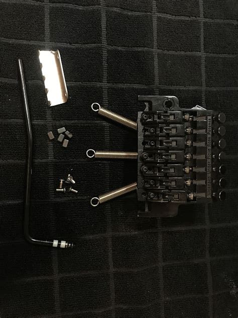 Ibanez Lo Pro Edge 7 Tremolo Bridge 7 String Reverb