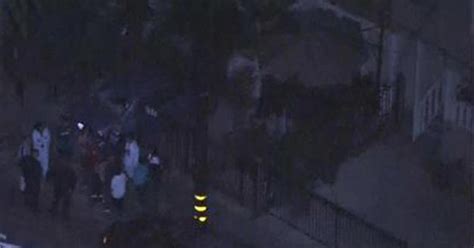 Vehicle Plows Into Front Porch Of Downtown L A Home Cbs Los Angeles