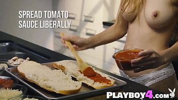 Sweet MILF Model Alexandra Tyler Shows Her Amazing Boobs After Perfect Posing XVIDEOS